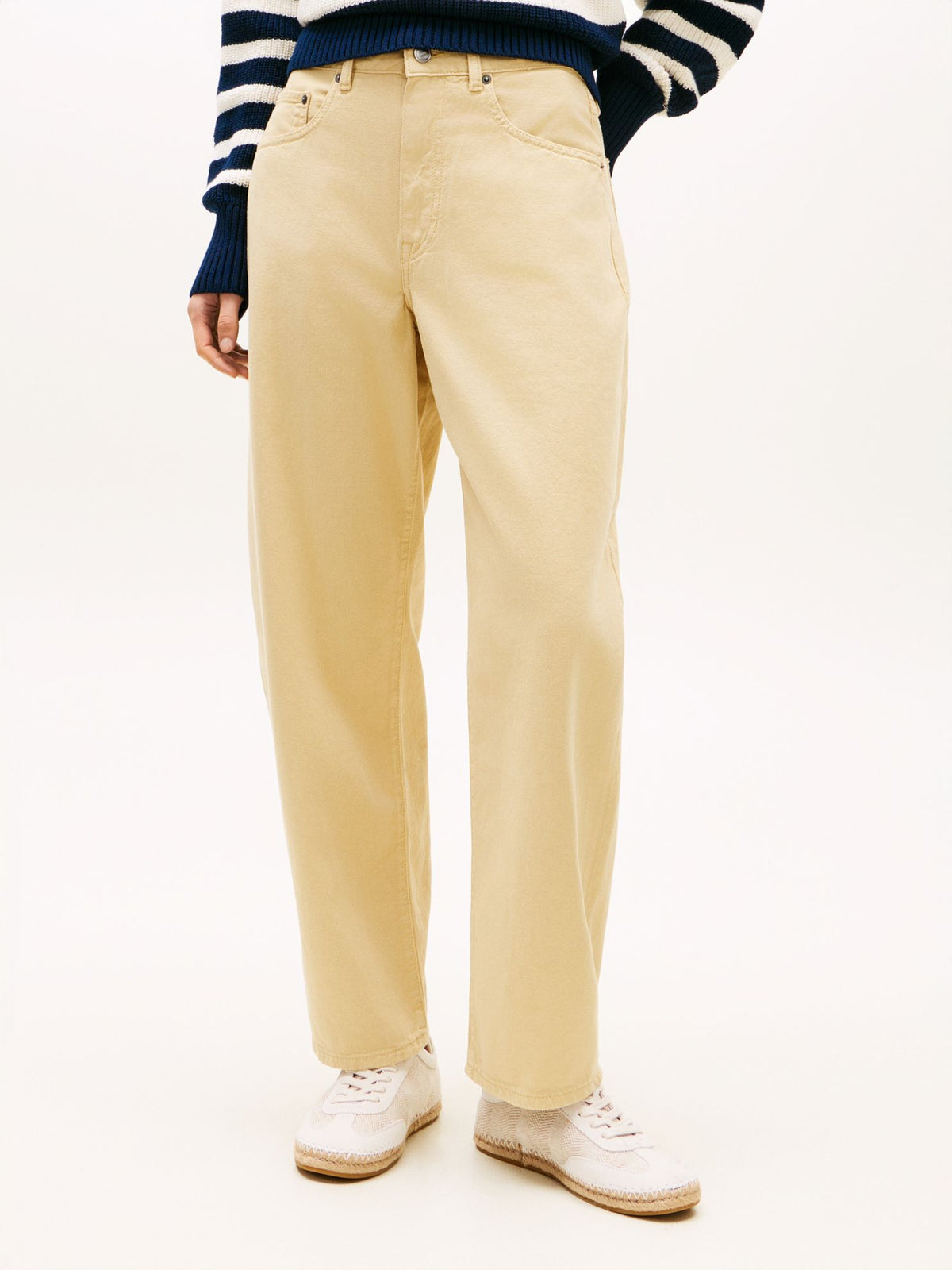 Tommy Hilfiger Mid-Rise Barrel Jean