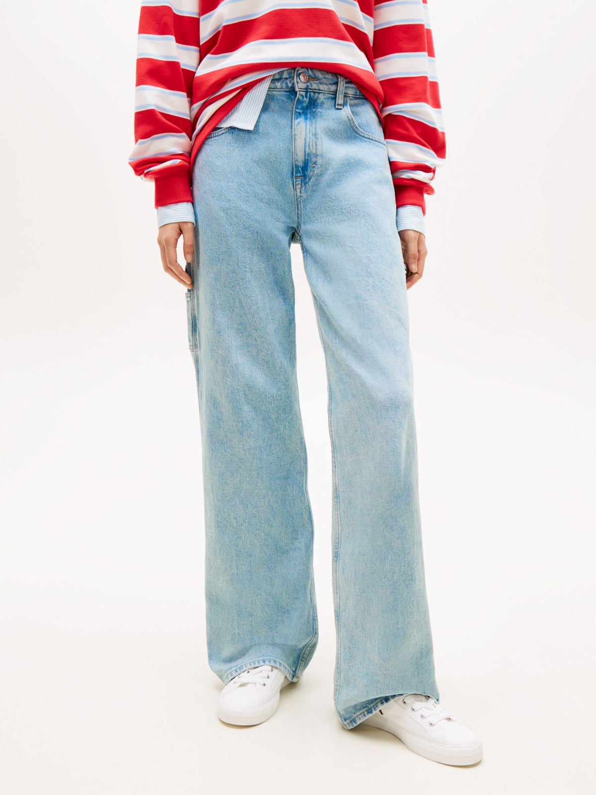 Tommy Hilfiger Tommy Jeans Distressed Straight Jean
